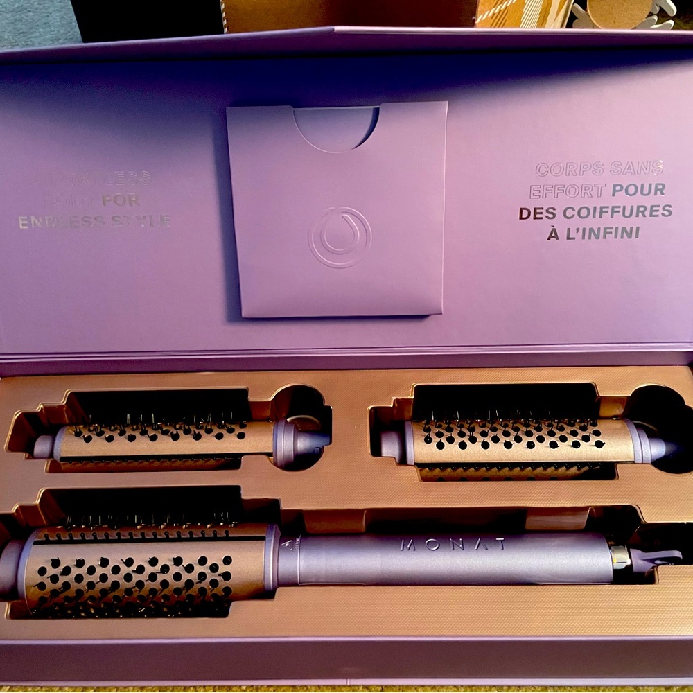 Body and Style - Interchangeable Thermal Blowout Brush